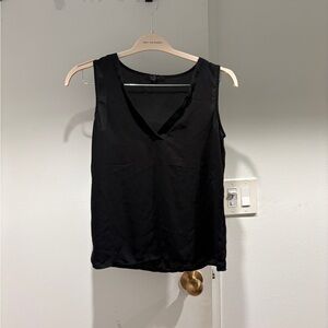 Forever 21 Black V-Neck Tank Top